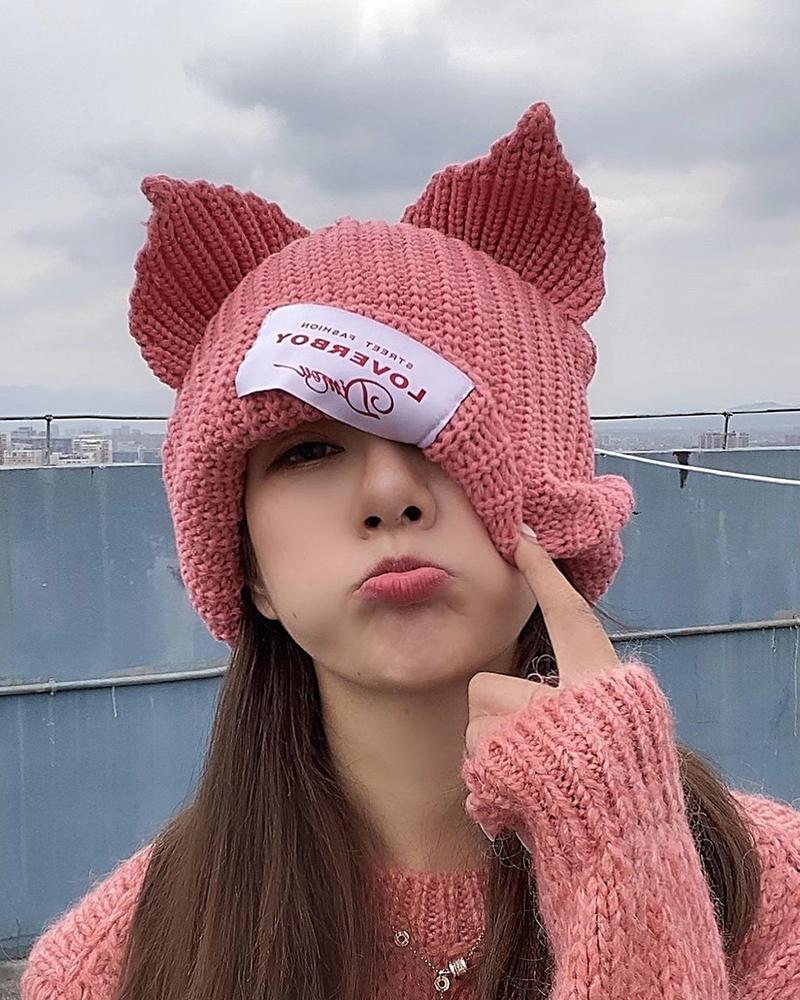 

Label Decor 3D Ear Design Cuffed Beanie, Pink