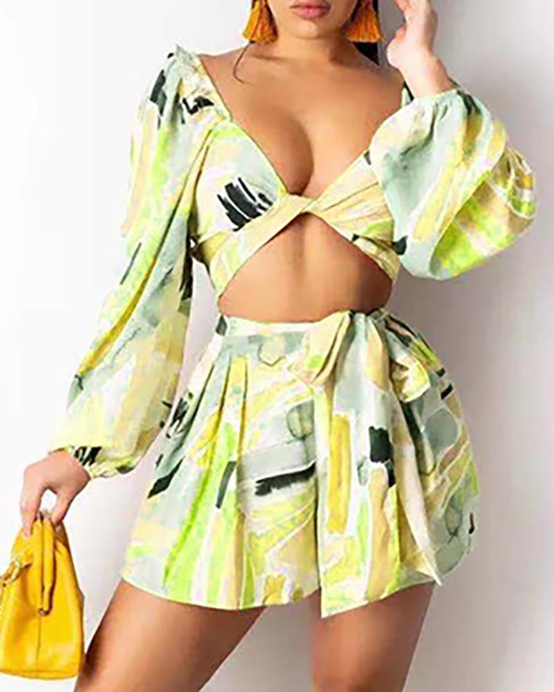 

Abstract Print V Neck Lantern Sleeve Crop Top & Skirt Sets, Yellow