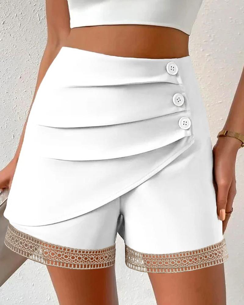 

Lace Patch Side Button Ruched Shorts, White