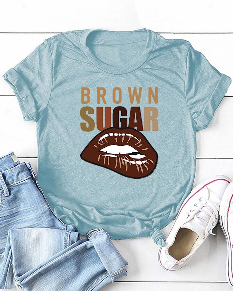 

Short Sleeve Lip Letter Print O Neck Casual T-shirt, Lighted blue