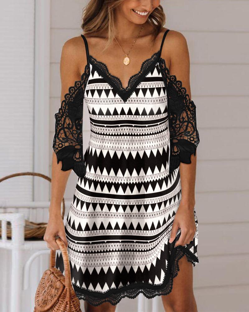 

Geo Print Cold Shoulder Contrast Lace Casual Dress, Black