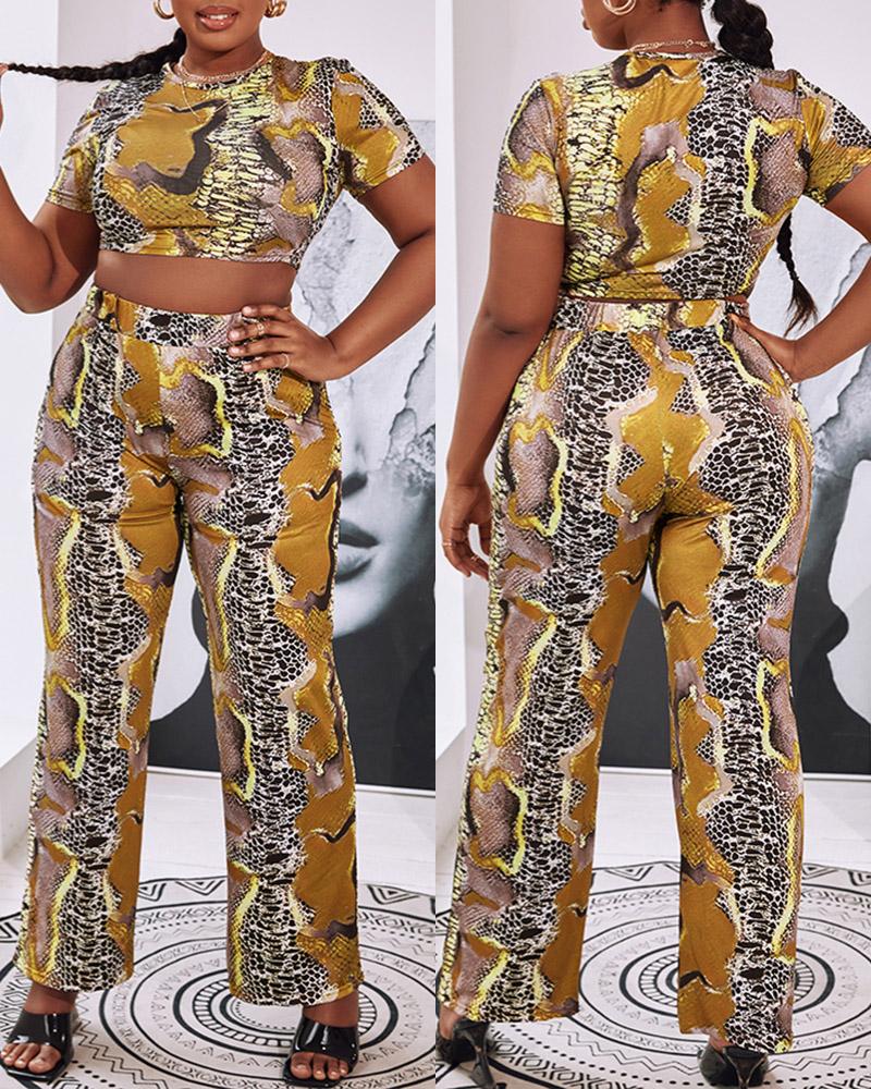 

Snakeskin Print Crop Top & Pants Set