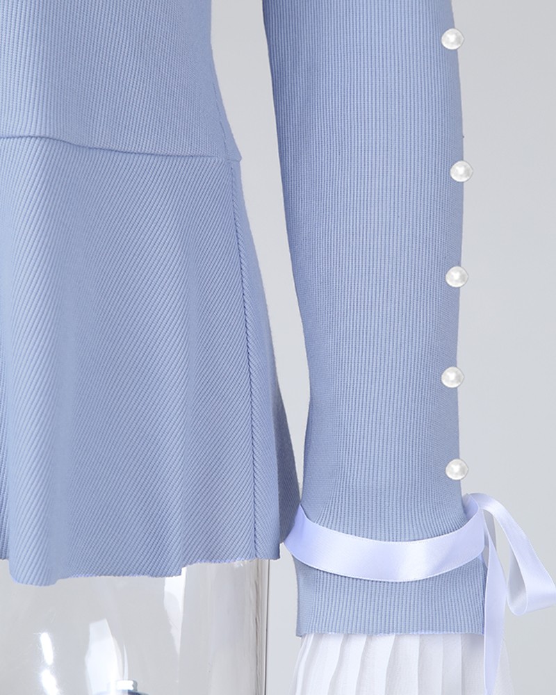 bowknot buttoned bell cuff blouse