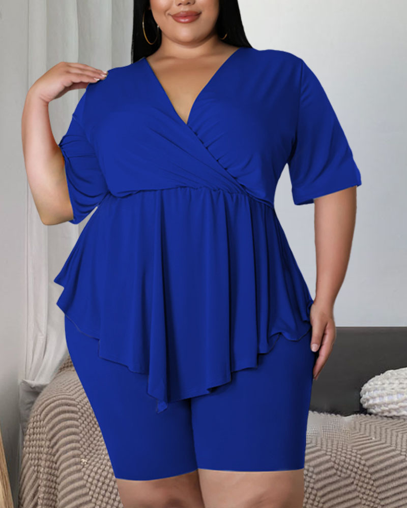 

Plus Size Asymmetrical Hem Wrap Top & Shorts Set, Blue