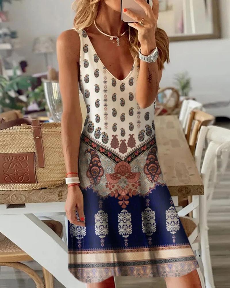 

Allover Print Sleeveless Casual Swing Dress, Multicolor