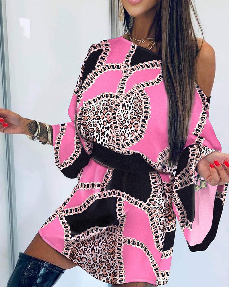 

Leopard Chain Print Bell Sleeve Colorblock Dress, Pink