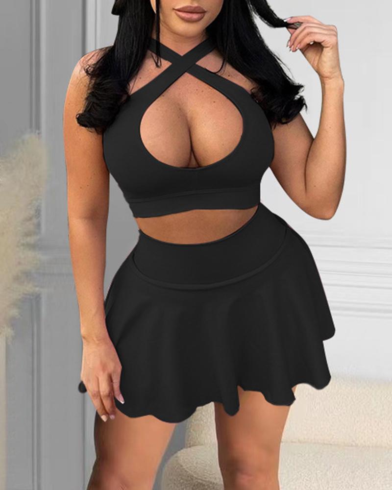 Cross Halter Cutout Crop Top & Ruched Tennis Skorts Set