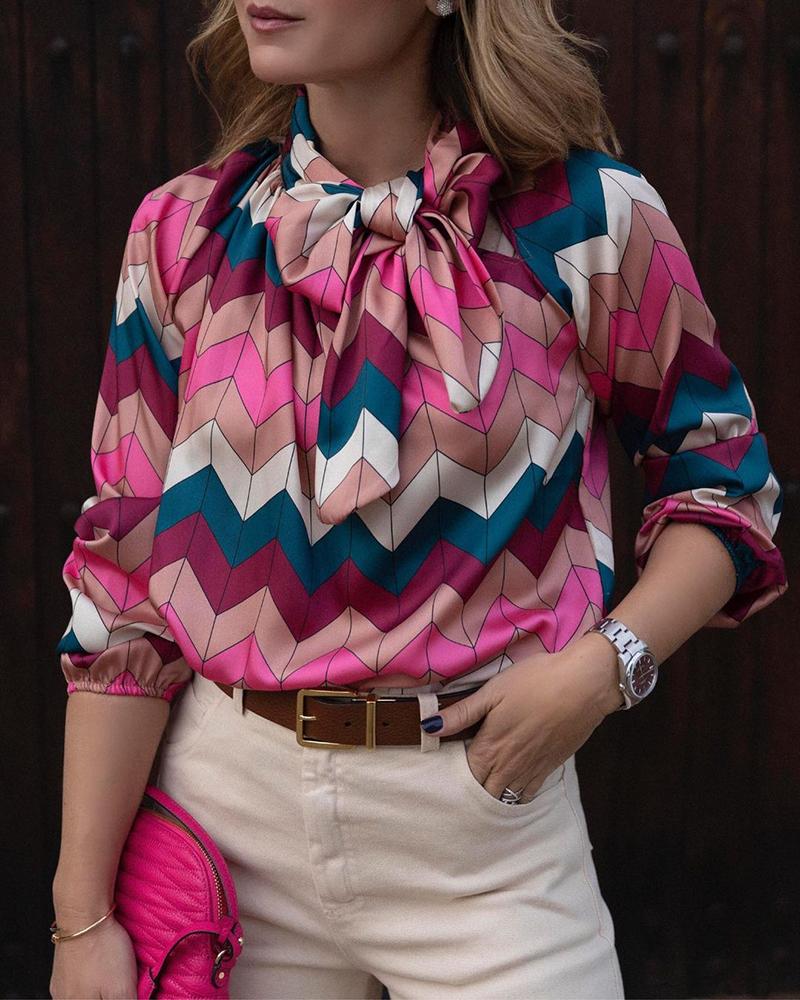 

Tie Neck Chevron Pattern Print Long Sleeve Top, Pink