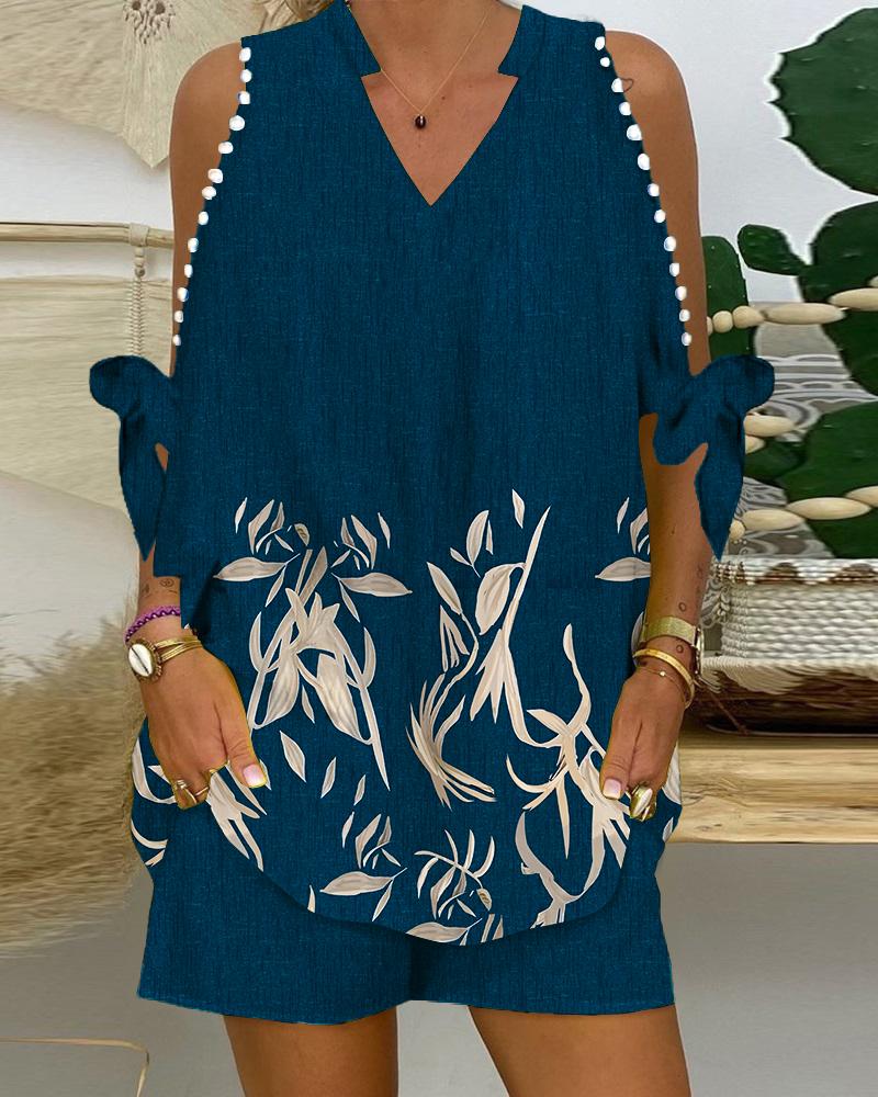 

Plants Print Split Sleeve Pearls Decor Top & Shorts Set, Blue