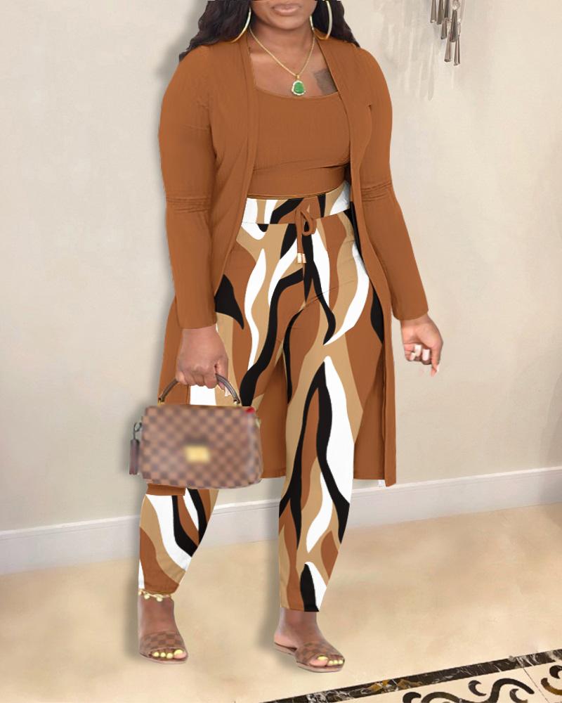 

Plus Size 3PCS Cami Top & Abstract Print Pants Set With Coat, Brown