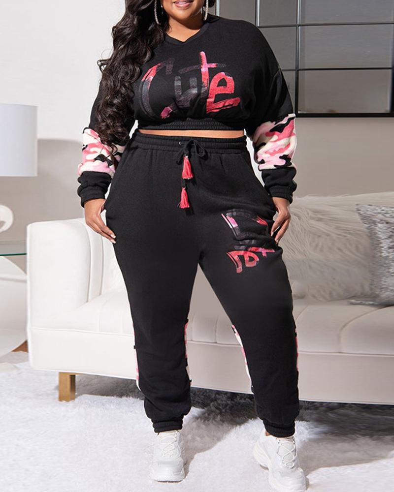 

Plus Size Camo Letter Print Crop Top & Pants Set, Black