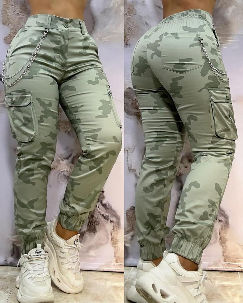 

Camouflage Print Chain Decor Cuffed Pants, Camoflage