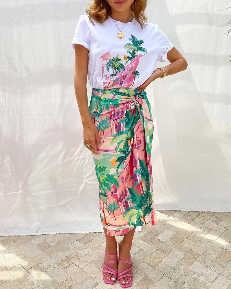 

Graphic Print Short Sleeve T-Shirt & Tropical Print Skirt Set, Multicolor