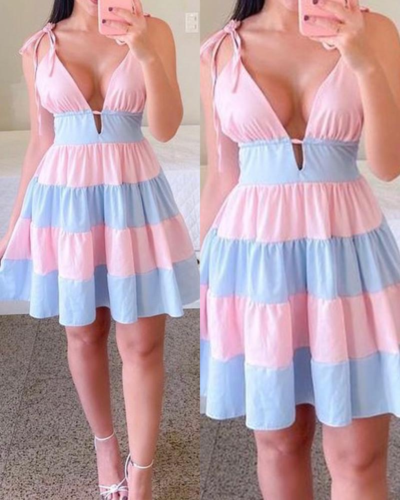 

Colorblock Plunging Neck Tied Detail Cami Dress, Multicolor