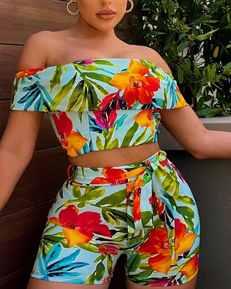 

Tropical Print Off Shoulder Crop Top & Belted Shorts Set, Yellow