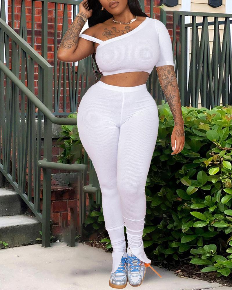 

Solid Color One Shoulder Short Sleeve Cropped Top With Pants Suit Sets, White