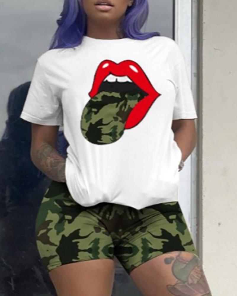 

Lip Print Colorblock Short Sleeve Top & Shorts Set, Army green