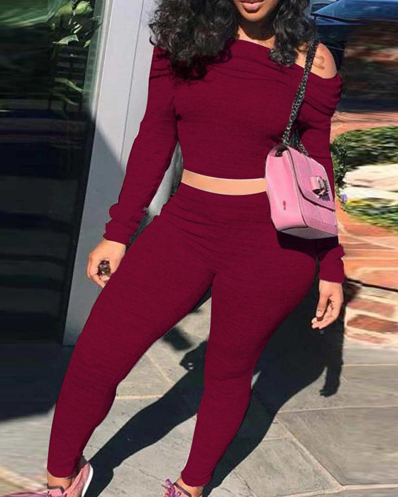 

Off Shoulder Plus Size Long Sleeve Crop Top & Skinny Pants Set, Wine red