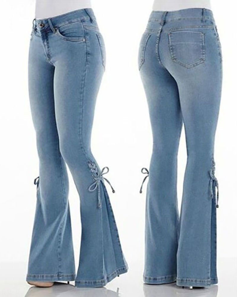 

Buttoned Pocket Design Eyelet Lace-up Flared Leg Jeans, Light blue