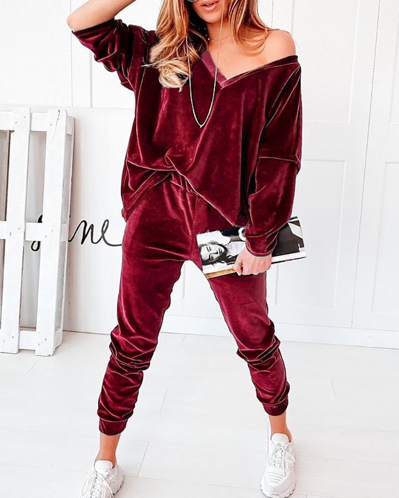 

Velvet Long Sleeve V Neck Top & Pants Set, Red