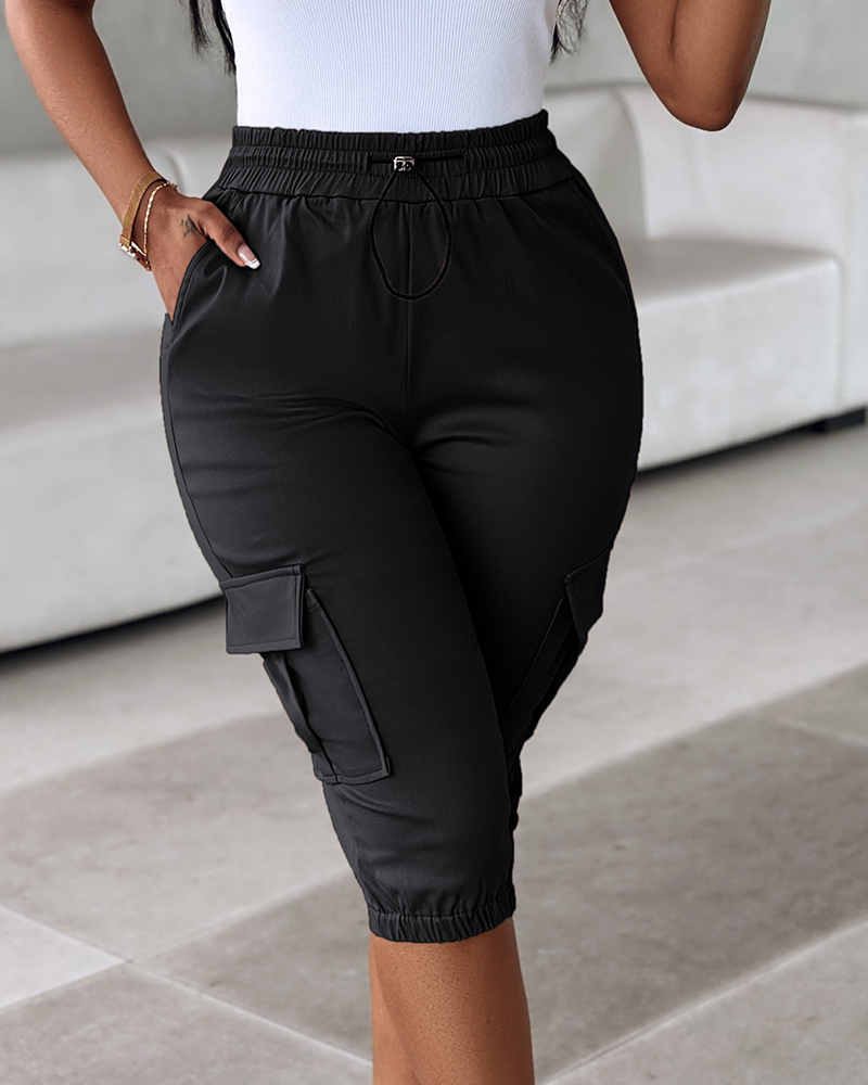 

Pantalon cargo court avec poches latérales et cordon de serrage à la taille, Black