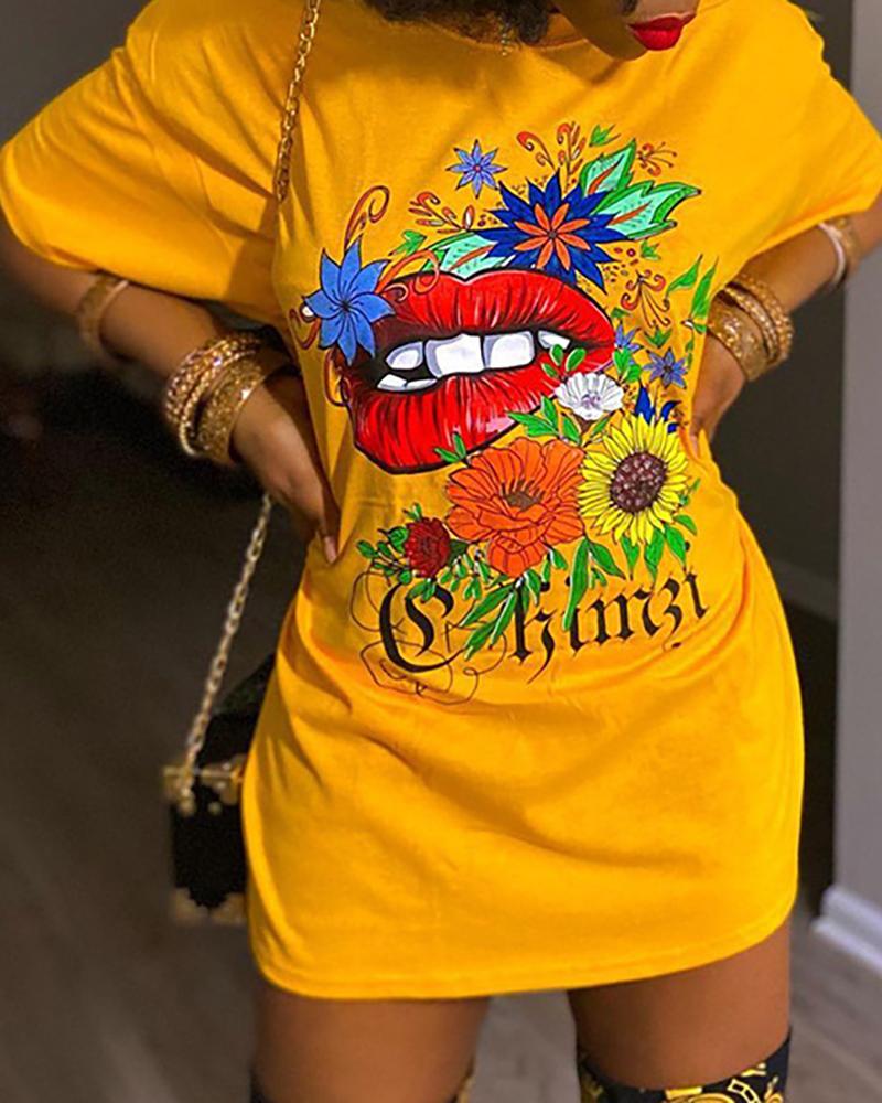 

Lip Floral Letter Print Round Neck T-shirt, Yellow