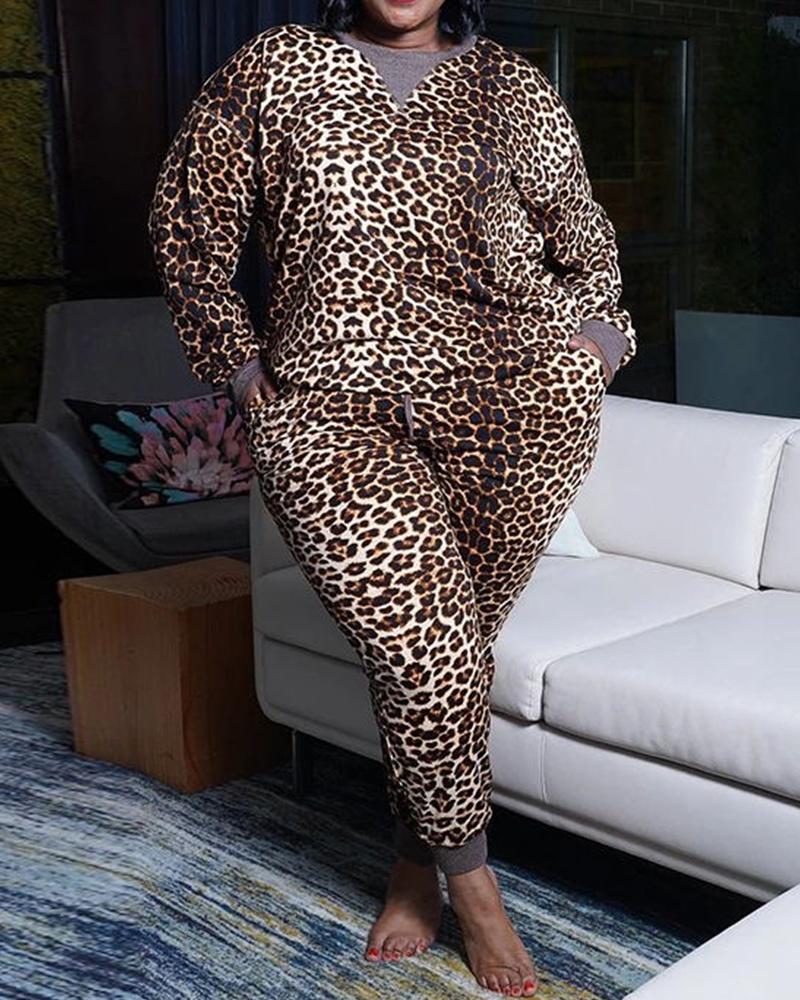 

Plus Size Tie Dye / Cheetah Print Top & Pants Set, Leopard