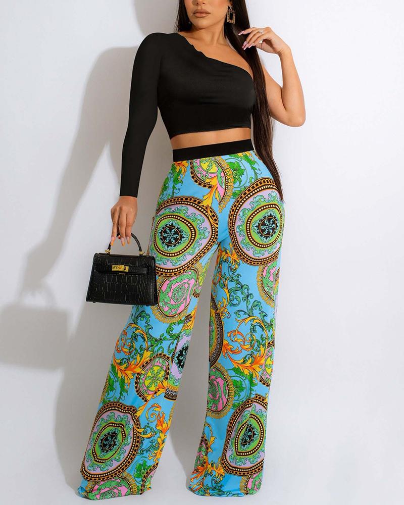 

One Shoulder Crop Top & Baroque Print Pants Set, Blue