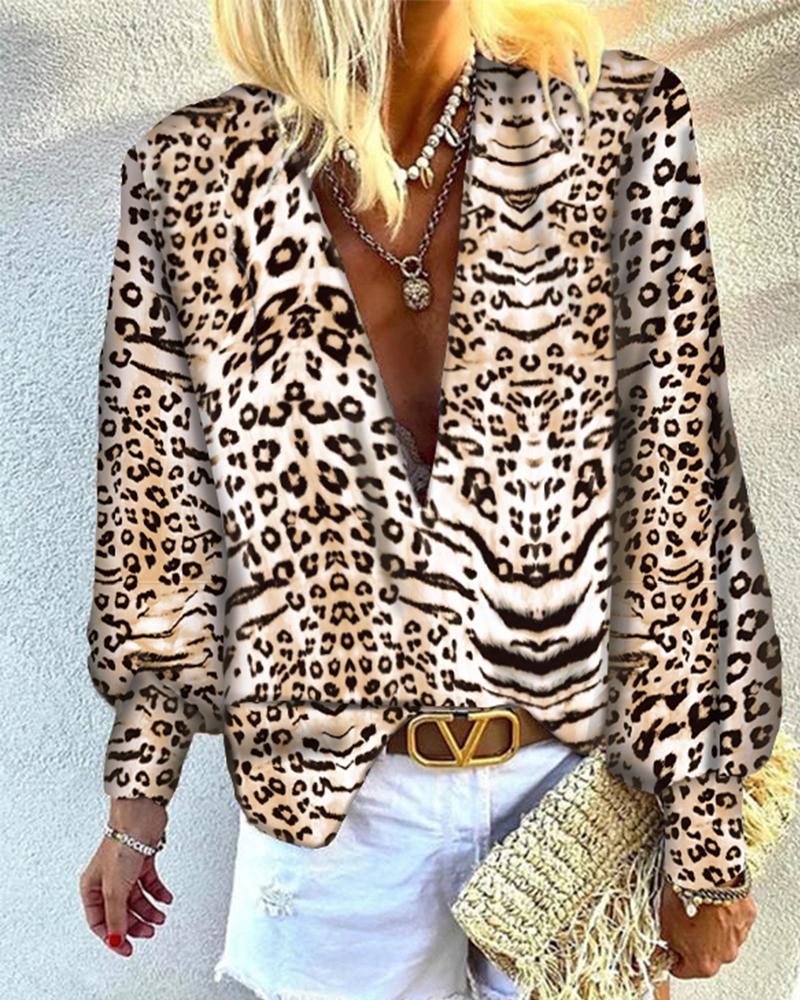 

Leopard Print Deep-V Neck Lantern Sleeve Shirt