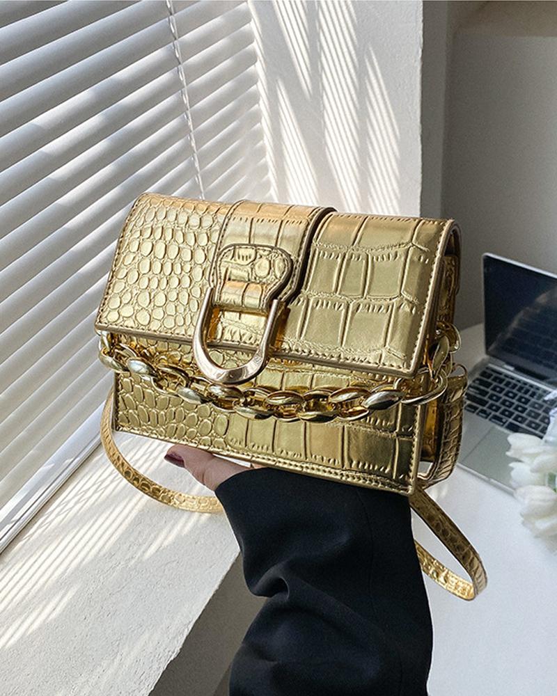 

Embossed Chain Decor Flap Shoulder Bag, Gold