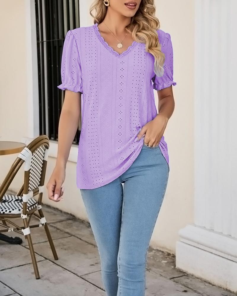 

Eyelet Embroidery V-Neck Puff Sleeve Top, Purple