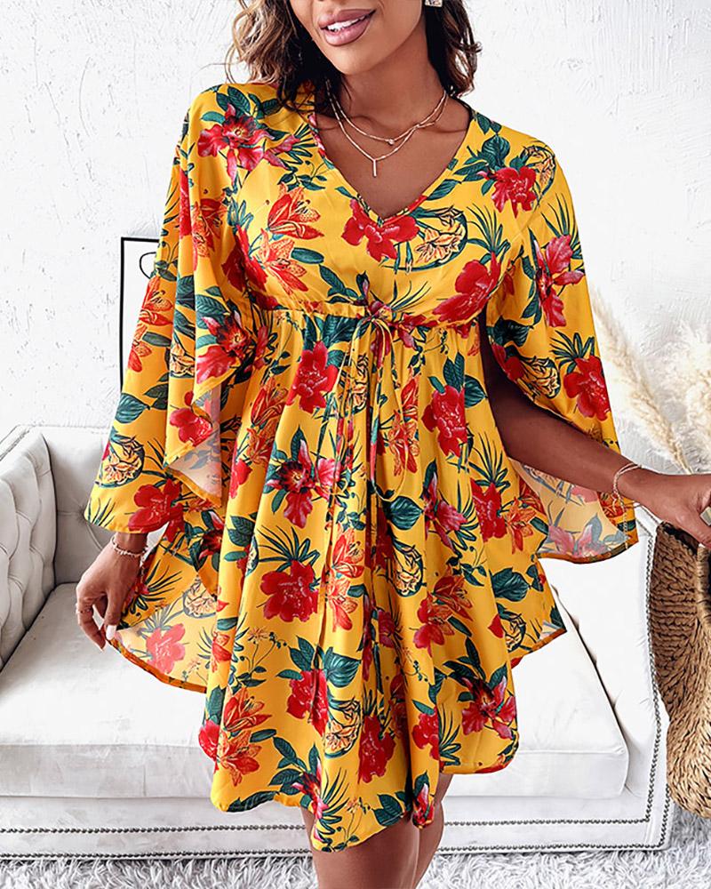 

Drawstring Design Cape Sleeve Floral Print Dress, Yellow