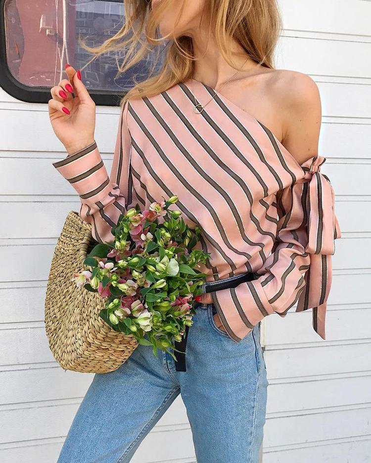 

Stripes Skew Neck Knotted Sleeve Blouse, Pink