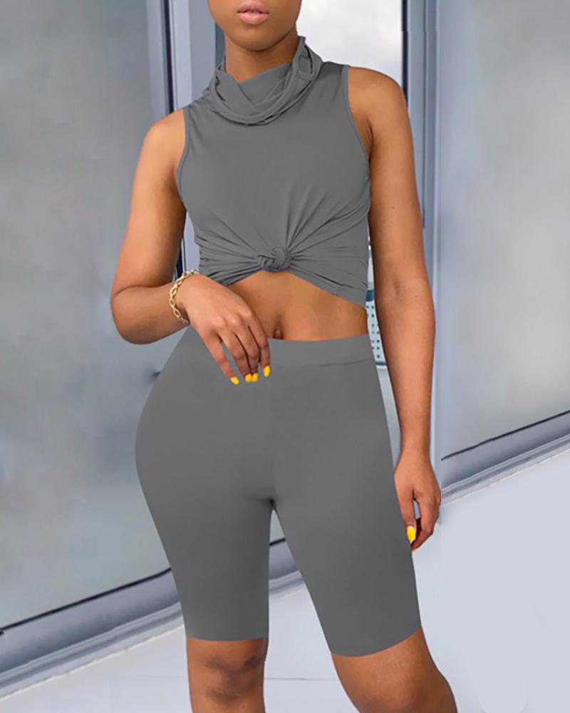 

Solid Sleeveless Casual Women Top & Shorts Set, Gray