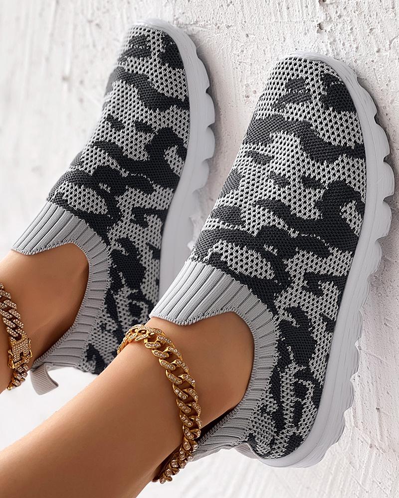 

Colorblock Slip On Casual Knit Sneakers, Gray