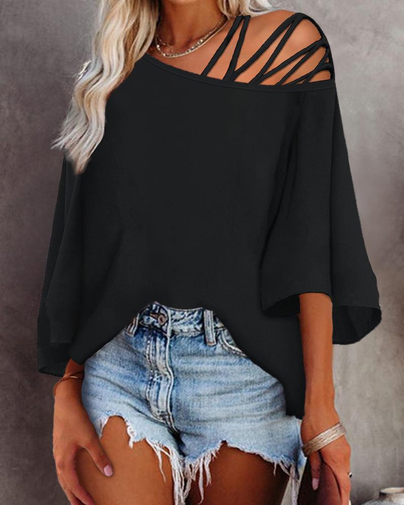 

Cold Shoulder Bell Sleeve Top, Black