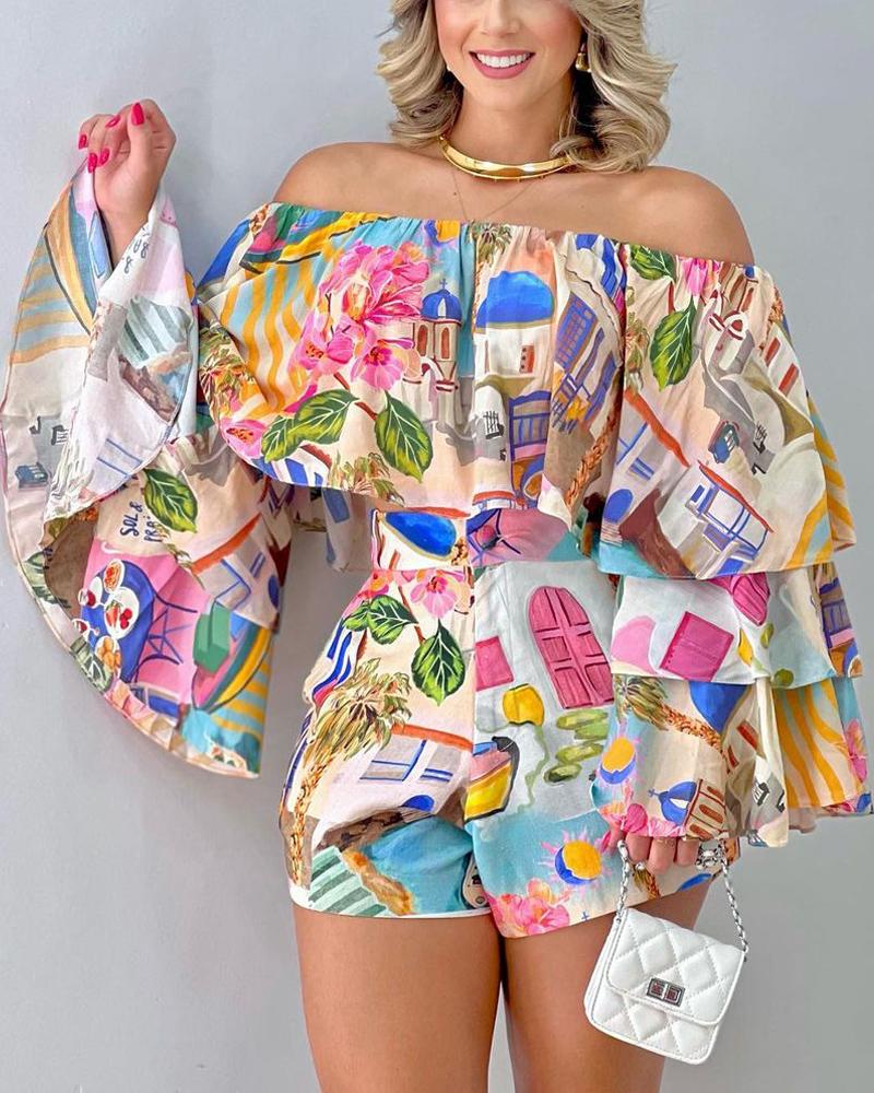 

Graphic Print Off Shoulder Bell Sleeve Crop Top & Shorts Set, Multicolor