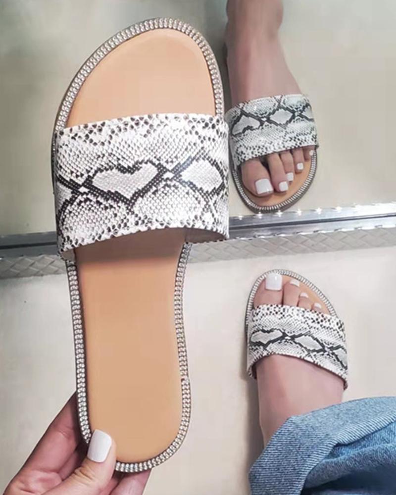 

Cheetah Single Wide Strap Slippers, Snakeskin