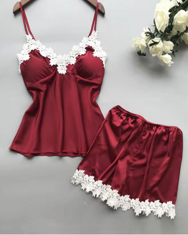 

Guipure Lace Patch Satin Cami Set, Red
