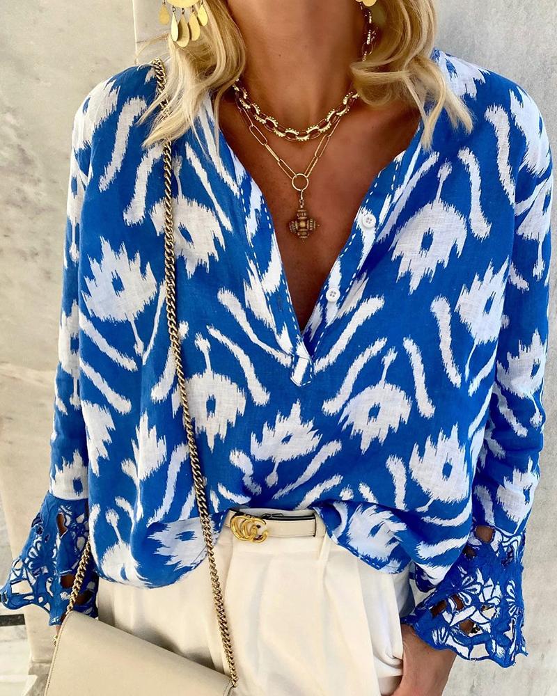 

Allover Print Bell Sleeve Buttoned Top, Blue