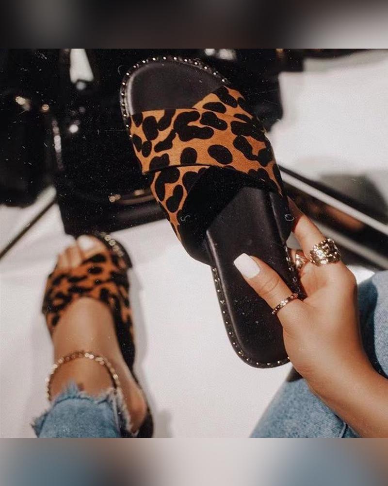 

Cheetah Print Cross Bandage Upper Open-toe Flat Slippers Sandals, Leopard