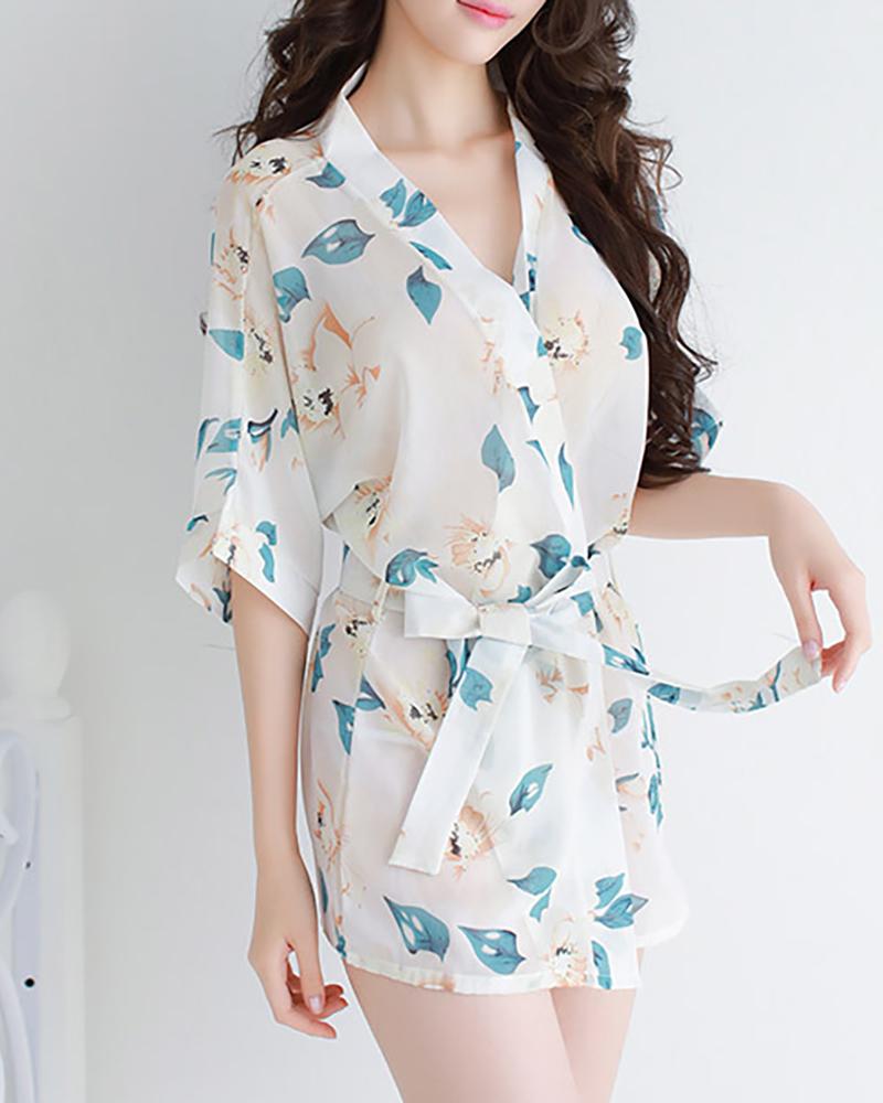 

Kimono Pattern Floral Print Robe, White