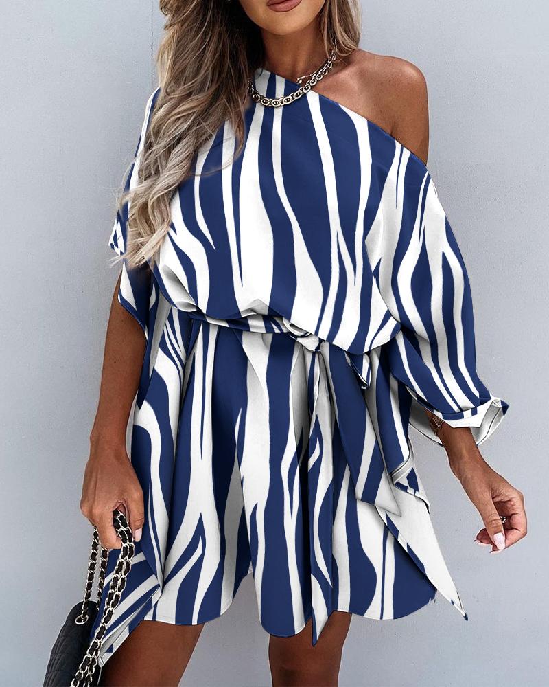 

Allover Print Cloak Sleeve Belted Casual Dress, Blue