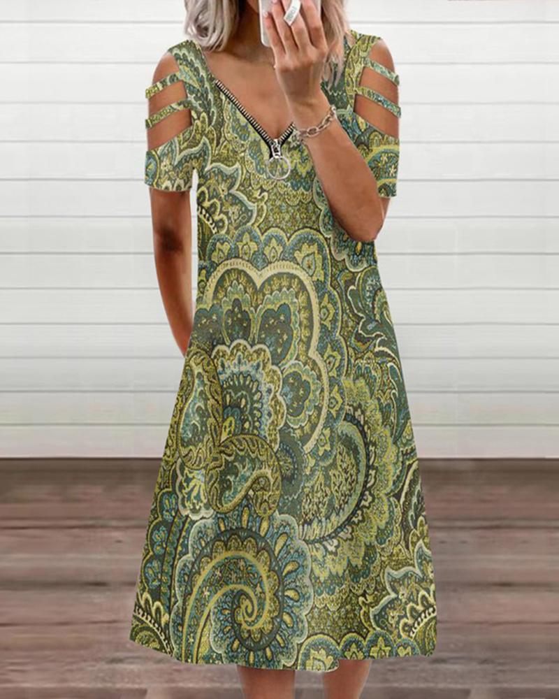 

Zipper Front Hollow-out Gradient Floral Print Dress, Dark green