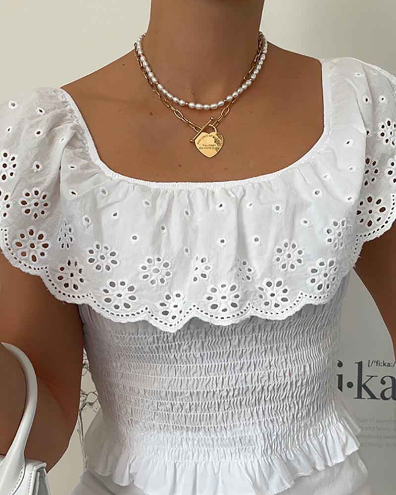 

Hollow Out Embroidery Lace Short Sleeve Blouse, White