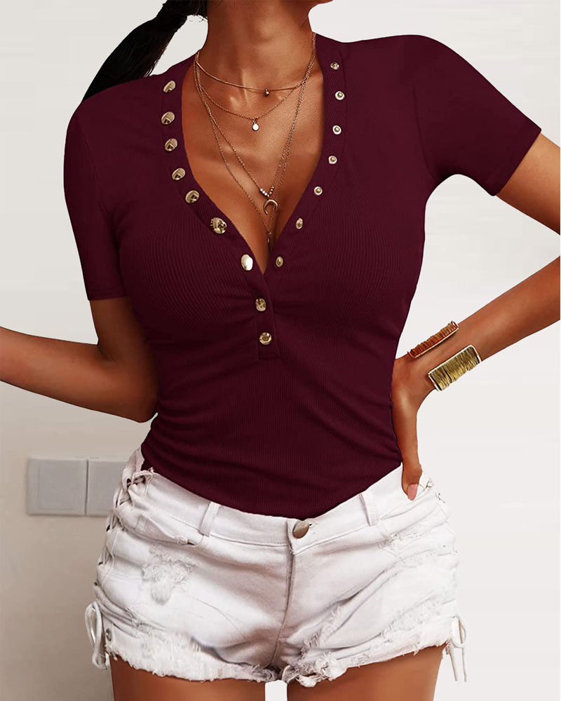 

Short Sleeve V-Neck Snap Button Ribbed Top, Wine red