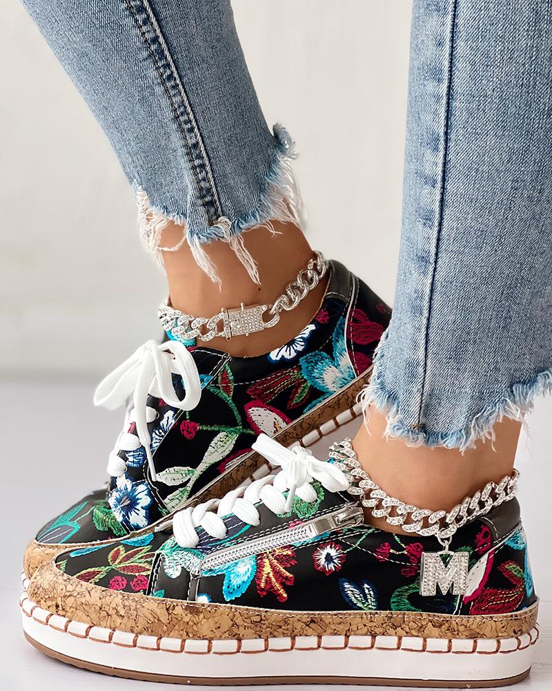 

Floral Embroidery Lace-up Muffin Sneakers, Black