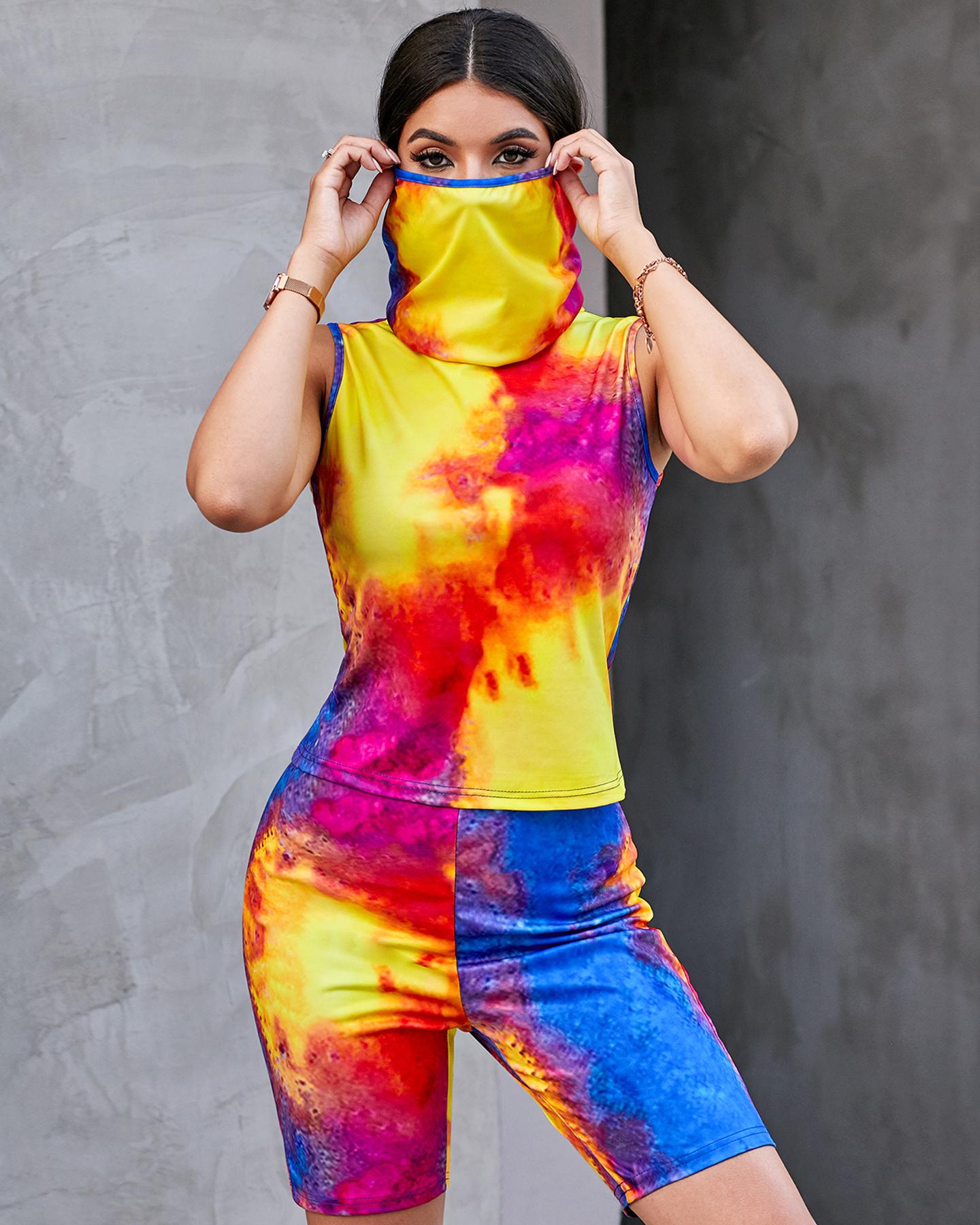 

Cartoon / Tie Dye Chain / Baroque Print Round Neck Top & Shorts Set, Dark blue