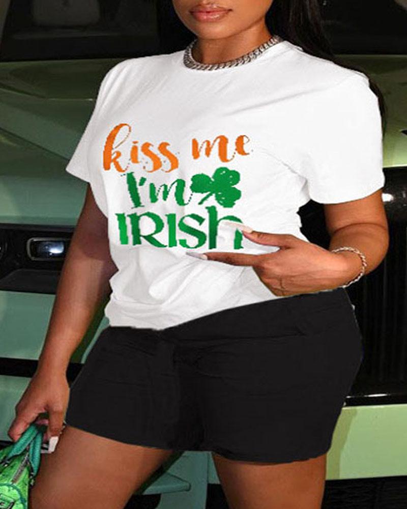 

Plus Size St. Patrick's Day Lucky Shamrock Kiss Me I'm Irish Print Top & Shorts Set, Black