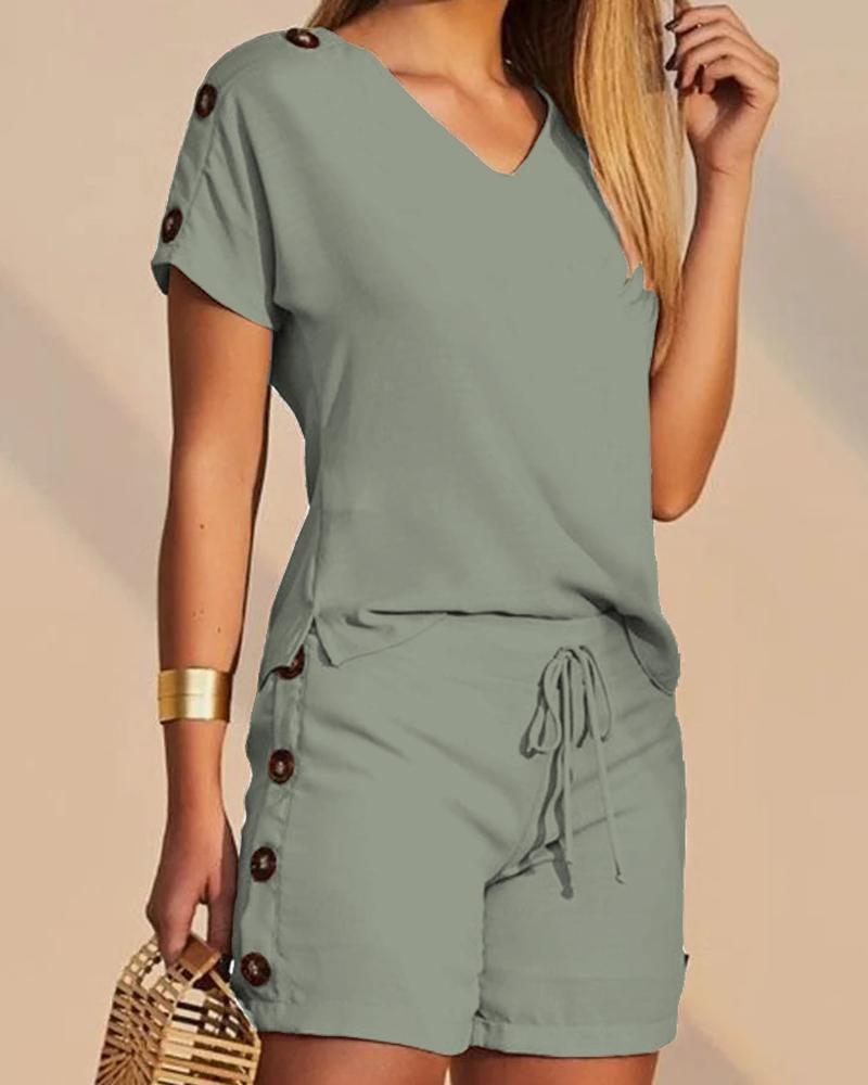

Buttoned T-shirt & Drawstring Shorts Set, Green